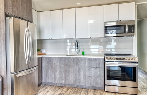 Wainfleet Cabaña | Suite 215: Beautiful 2-Bedroom Beachfront Suite
