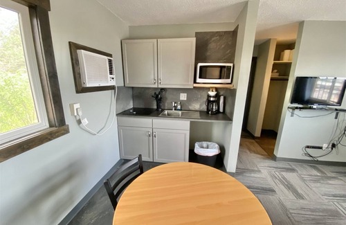 Rapid City Apartamento | Suite 309 - Gorgeous Apartment | 0 Bed, 1 Bath