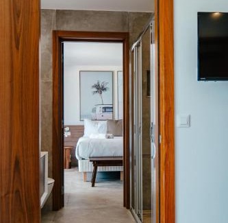 Grand Case Apartamento | Suite 5 Mogador Residence, 2BR, brand-new, rare & luxury, beachfront