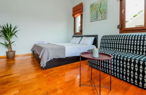 Serres Apartamento | Suite Acropolis Serres With Parking Next to Center