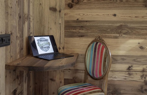 Cervinia Apartamento | Suite Appartment walking distance slopes and center with wellness area