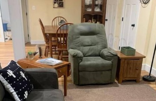 Middletown Casa | "Suite" at Settle Down horse farm