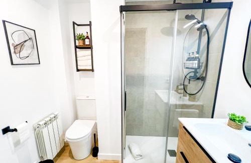 Distrito Oeste Apartamento | Suite Ateneo & Playa - Gijón