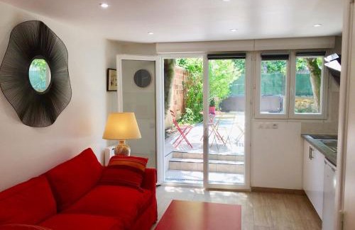 Les Pavillons-sous-Bois Apartamento | SUITE AVEC TERRASSE ET JARDIN AUX PORTES DE PARIS