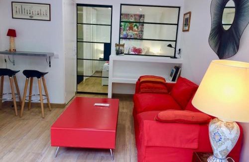 Les Pavillons-sous-Bois Apartamento | SUITE AVEC TERRASSE ET JARDIN AUX PORTES DE PARIS