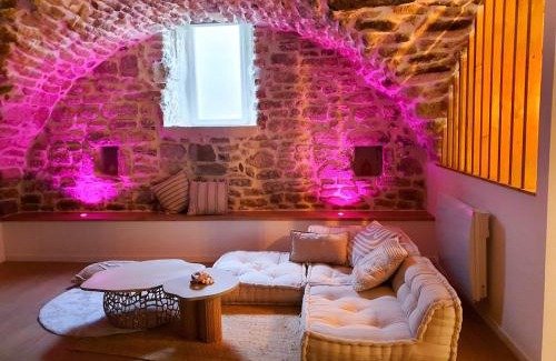 Etoile-sur-Rhone Apartamento | Suite avec jacuzzi et sauna