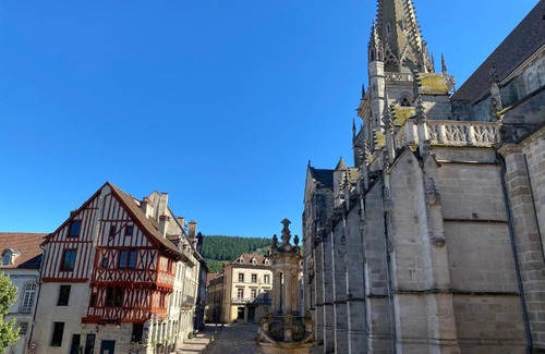 Autun Casa | Suite avec Spa Quartier Cathédrale