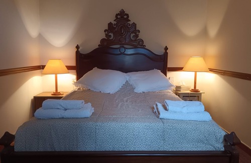 Argentona Casa | SUITE B&B, PRIVATE 2 BEDROOMS LIVING ROOM AND POOL NO KITCHEN