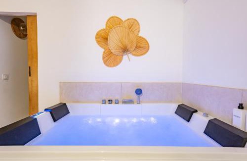 Suze-la-Rousse Apartamento | Suite Bali
