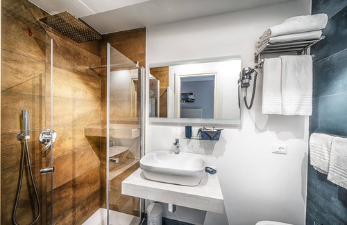 Universita Casa | Suite Blue Style