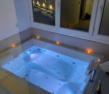 Bleuets - Bordieres - Pinsons Apartamento | Suite « BODY LOVE » - Jacuzzi privatif
