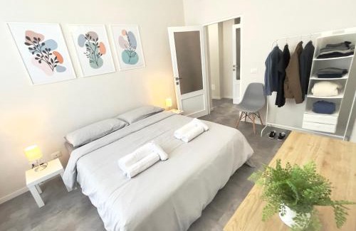 Pavia Apartamento | SUITE Celeste - 2 Bagni e 2 Camere da Letto