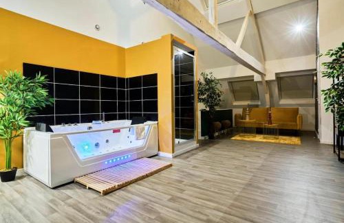 Roubaix Apartamento | Suite Détente #7# - Jacuzzi & Projection self check in