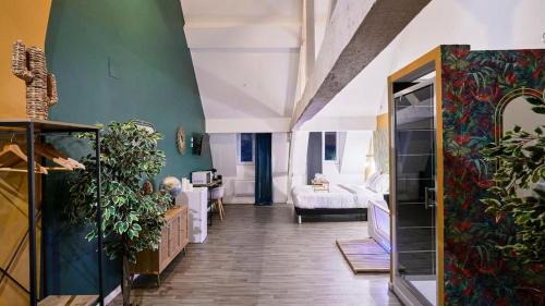 Roubaix Apartamento | Suite Détente #7# - Jacuzzi & Projection self check in