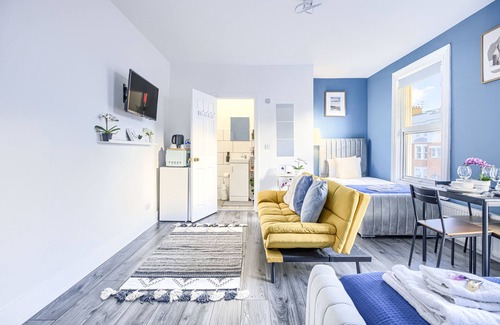 Hackney Central Apartamento | Suite-De Lujo-Baño en la habitacion-Vista al Jardín-8