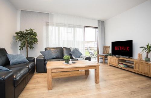 Winterberg Apartamento | Suite Deluxe for 5 - 2 Bedrooms - Free Private Parking - 5 Min to Slopes - Terrace