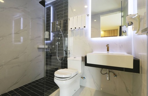 Sri Petaling Hotel | Suite Dreamz Hotel Sri Petaling