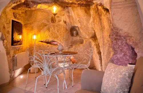 Centro Storico Casa | Suite Famigliare Deluxe con Grotta Naturale nel Borgo Storico di Massafra