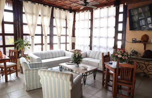 Esterito Cama Y Desayuno | Suite Giuseppe, luxury and comfort close to the malecon. Breakfast included v
