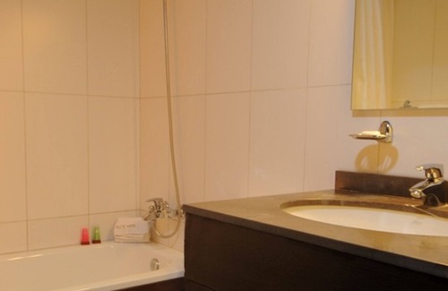 Majzoub Hotel | Suite Hotel Merlot