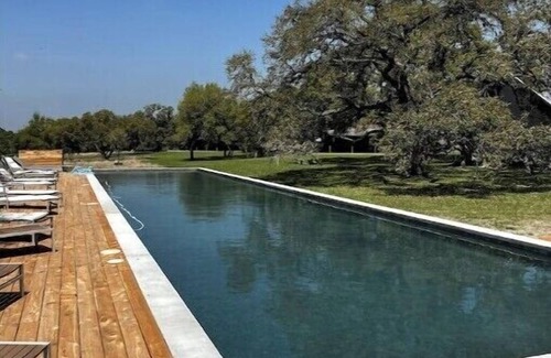 Round Top Apartamento | Suite IIII @ Oakbones Round Top