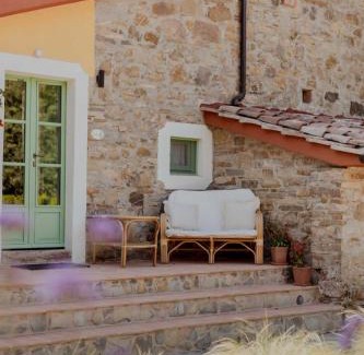Monteverdi Marittimo Casa | Suite immersa nel Giardino Emozionale della Gualda Vecchia, SPA all'aperto esclusiva a pagamento