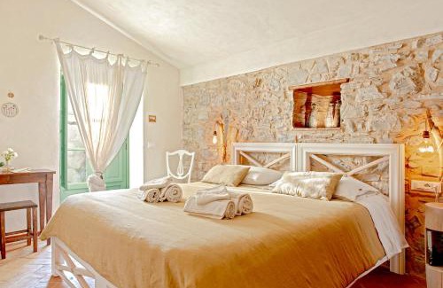 Monteverdi Marittimo Casa | Suite immersa nel Giardino Emozionale della Gualda Vecchia, SPA all'aperto esclusiva a pagamento