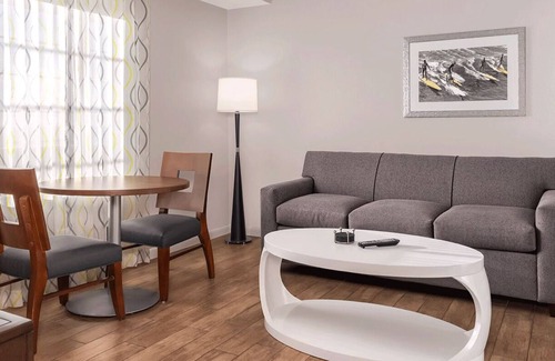 Brush - Stewarts Apartamento | Suite in a Beach front hotel with a full kitchen!