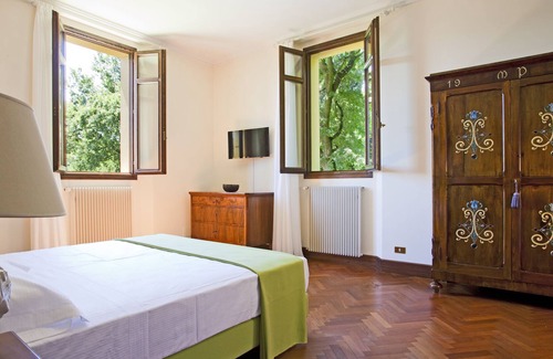 Crespellano Apartamento | Suite in villa histórica inmersa en el parque con una piscina en el Colli Bolognesi