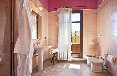 Crespellano Apartamento | Suite in villa histórica inmersa en el parque con una piscina en el Colli Bolognesi