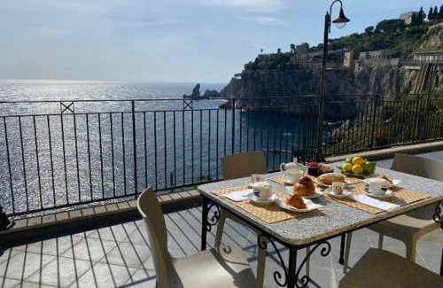 Taormina Cama Y Desayuno | SUITE ISOLA BELLA
