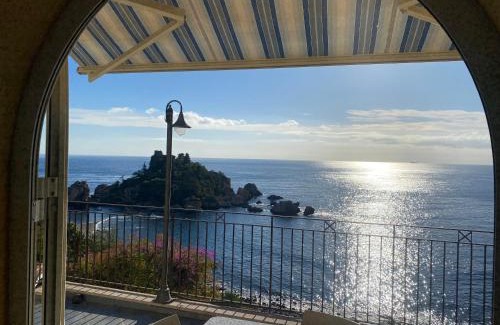 Taormina Cama Y Desayuno | SUITE ISOLA BELLA