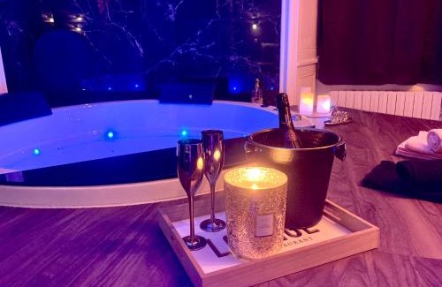 Quimperle Apartamento | SUITE KASSIOPEE, romantisme, balnéo, sauna
