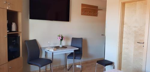 Liepgarten Apartamento | Suite Kleine Auszeit