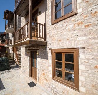 Karpenisi Apartamento | Suite Korfes-Κορφές Αυτόνομη Σουίτα με Τζάκι στην Βίλα Κορφές