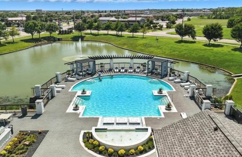 Frisco Apartamento | Suite Life in Frisco, Luxury meets Comfort