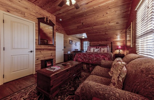 Mentone Casa | Suite Lookout at the Mentone Mountain View Inn