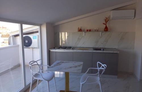Laura Apartamento | Suite lori del mar