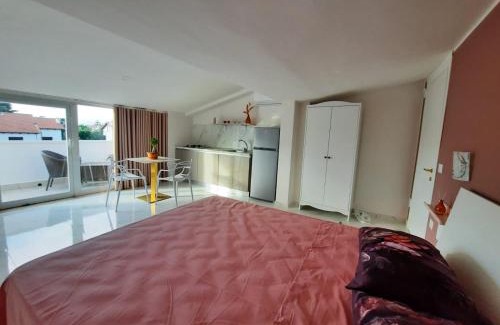 Laura Apartamento | Suite lori del mar