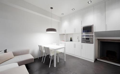 Zona Risorgimento Apartamento | Suite Lux near Duomo/MM Tricolore
