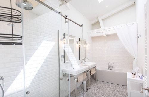 Latresne Cama Y Desayuno | Olivier Bed and Breakfast - 15 minutos del centro de Bordeau