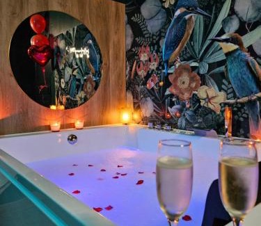 Saint-Etienne Apartamento | Suite Passion - Jacuzzi privé - Table massage
