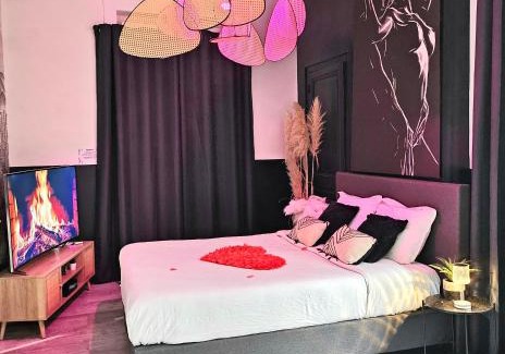 Saint-Etienne Apartamento | Suite Passion - Jacuzzi privé - Table massage