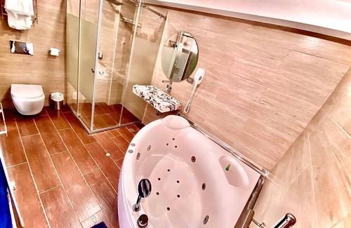 Chancay Casa | Suite Con Jacuzzi y Balcón by BlueThree Hotel 3✨️ a 7 min de la Plaza de Chancay