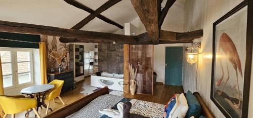 Confolens Apartamento | Suite Penthouse Romantique, Confolens, Charente