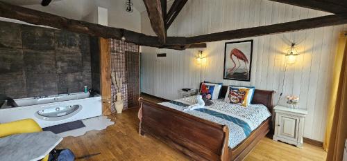Confolens Apartamento | Suite Penthouse Romantique, Confolens, Charente