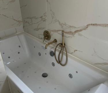 Pignan Cama Y Desayuno | Suite privée accès piscine