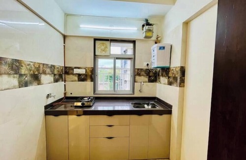 Kandivali East Apartamento | Suite room with Kitchen at THE BNB STAY