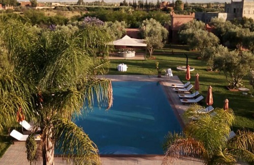 Ait Hamid Cama Y Desayuno | Suite Royale - Emeraude