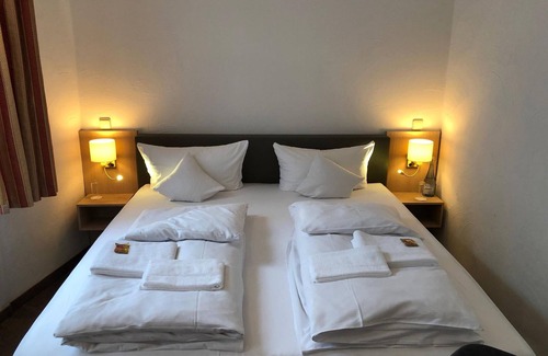 Monschau Hotel | Suite, ducha / WC, 2 habitaciones hasta 4 pers. - Hotel Horchem GmbH